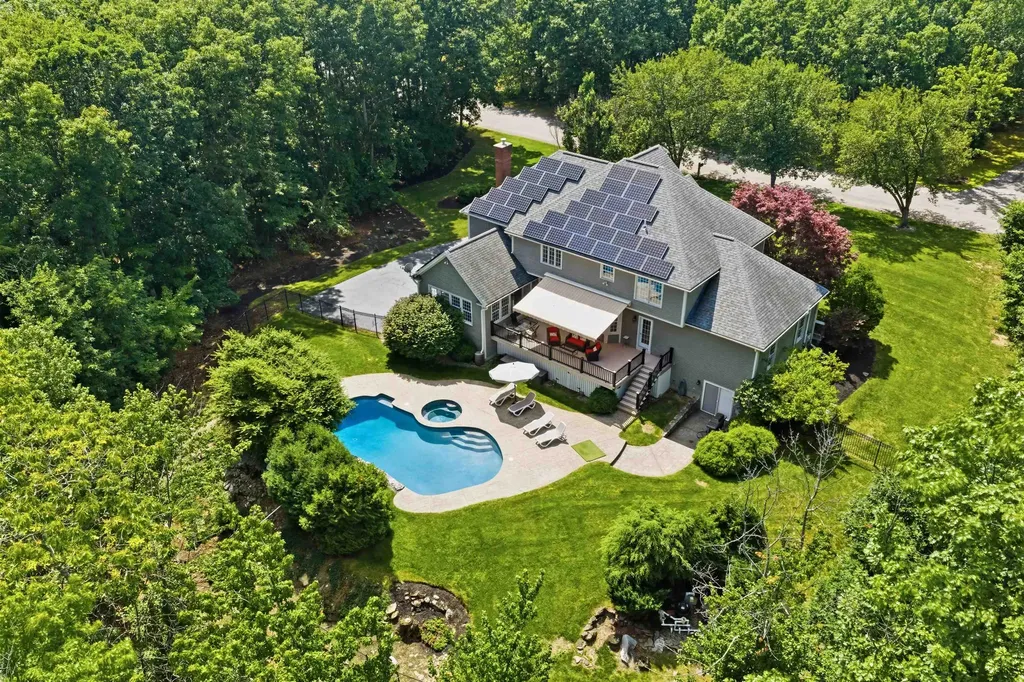 5 Sherwood Road Windham NH 03087