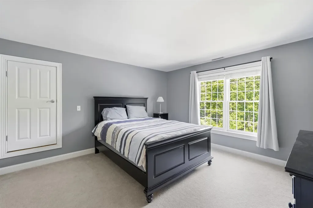 5 Sherwood Road Windham NH 03087