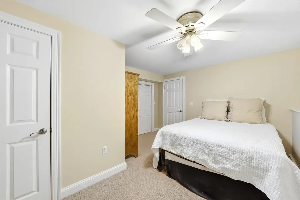 5 Sherwood Road Windham NH 03087