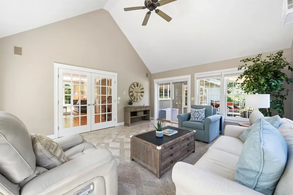 5 Sherwood Road Windham NH 03087