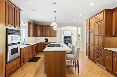 5 Sherwood Road Windham NH 03087