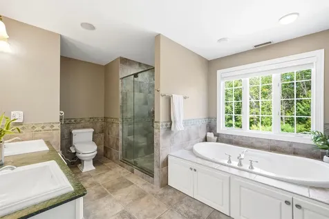 5 Sherwood Road Windham NH 03087