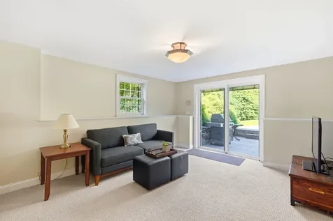 5 Sherwood Road Windham NH 03087