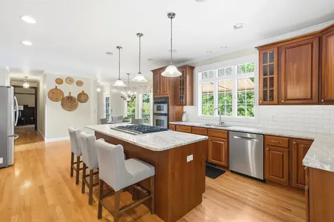 5 Sherwood Road Windham NH 03087