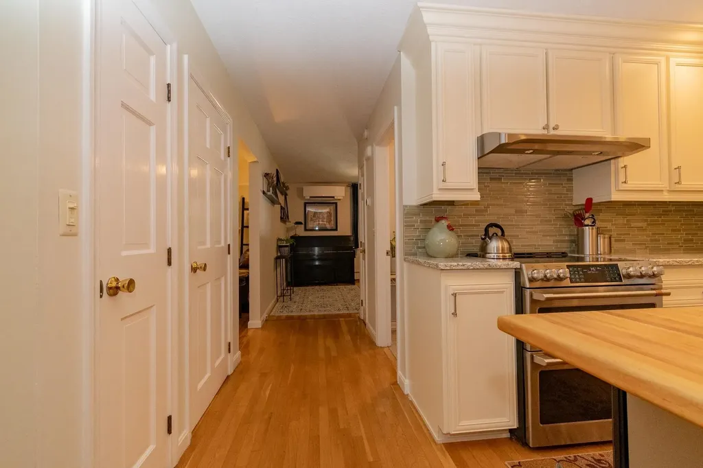 376 N Bend Drive Manchester NH 03104