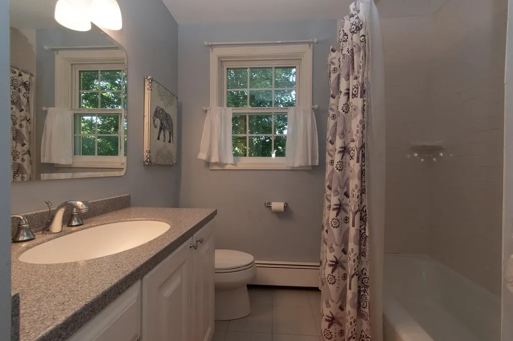 376 N Bend Drive Manchester NH 03104