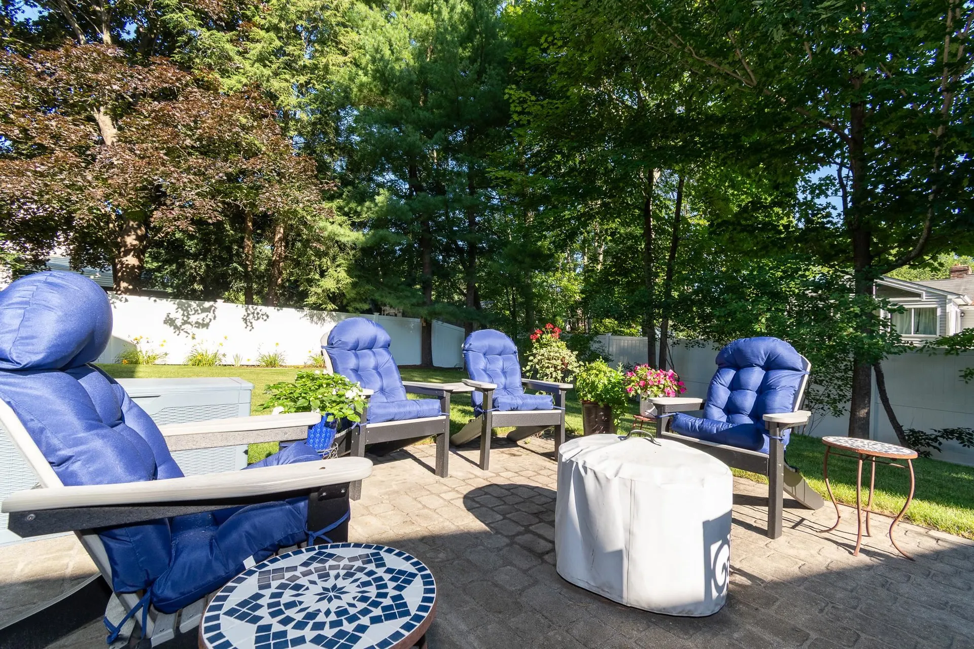376 N Bend Drive Manchester NH 03104