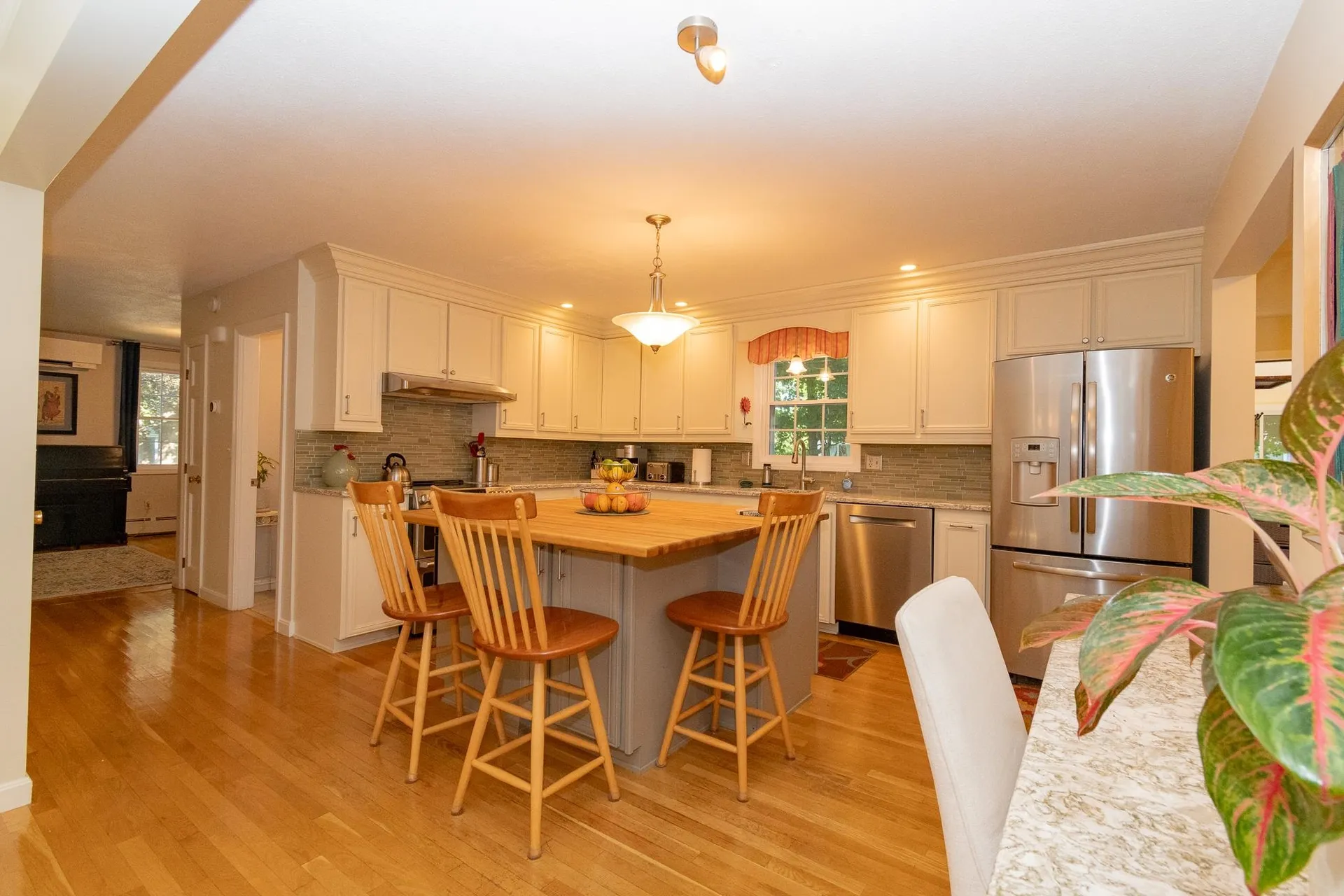 376 N Bend Drive Manchester NH 03104