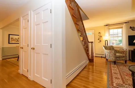 376 N Bend Drive Manchester NH 03104