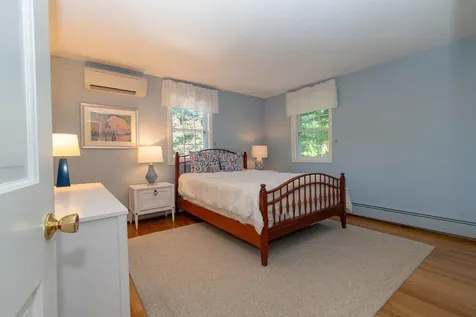 376 N Bend Drive Manchester NH 03104