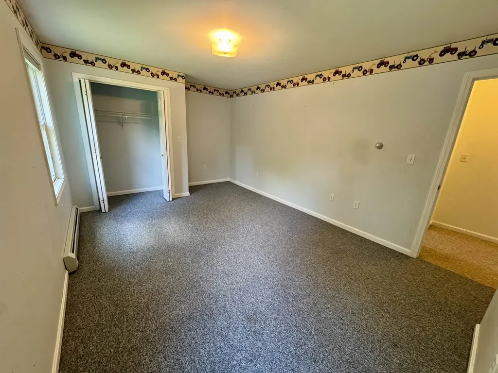 22 Fox Run Piermont NH 03779
