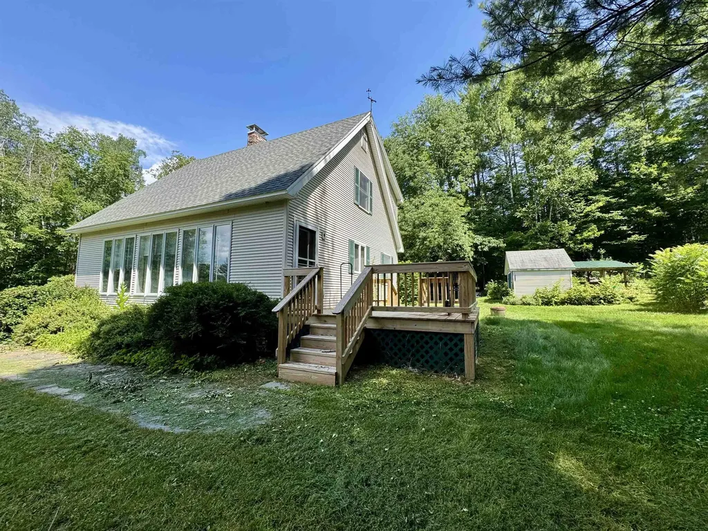22 Fox Run Piermont NH 03779