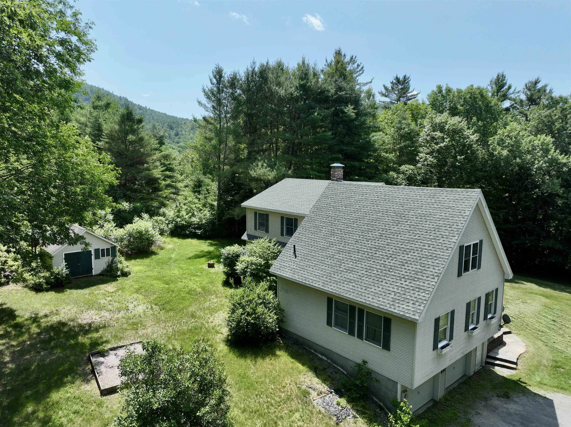 22 Fox Run Piermont NH 03779