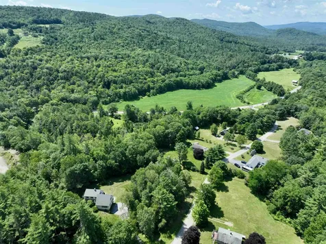 22 Fox Run Piermont NH 03779