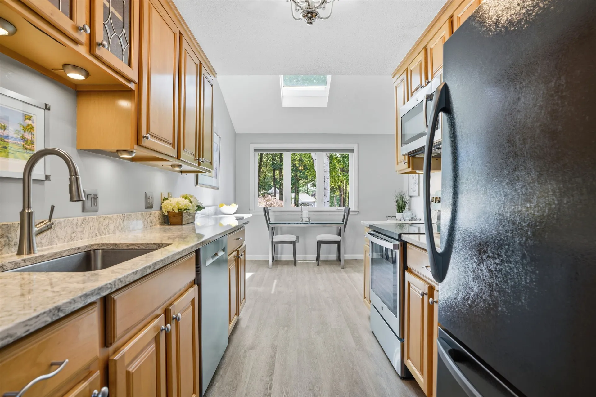 33 Larkspur Court Nashua NH 03062