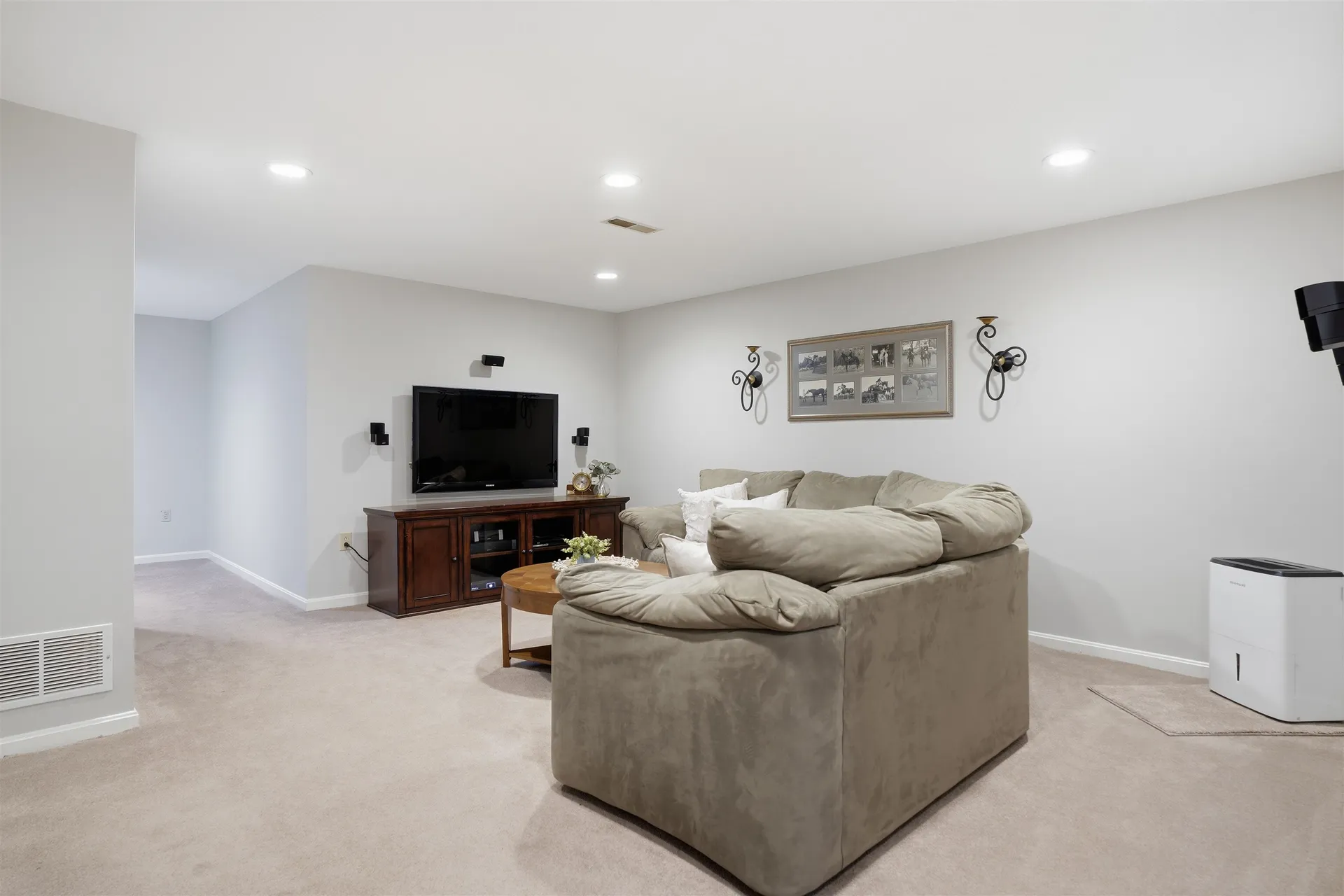 33 Larkspur Court Nashua NH 03062