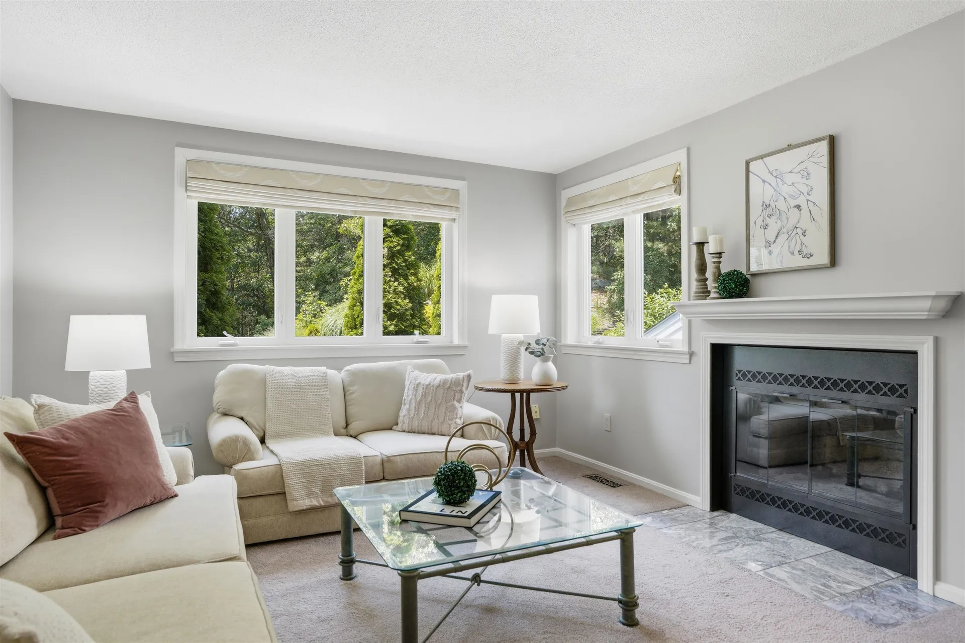33 Larkspur Court Nashua NH 03062