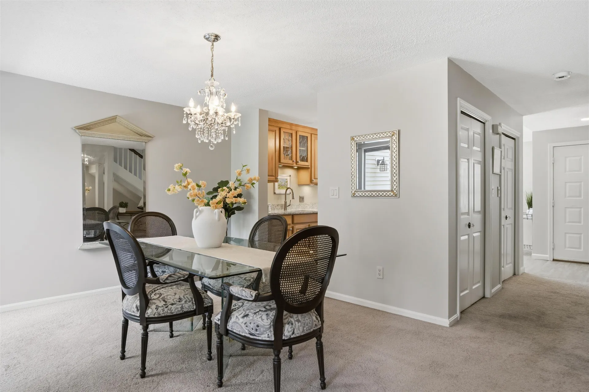 33 Larkspur Court Nashua NH 03062