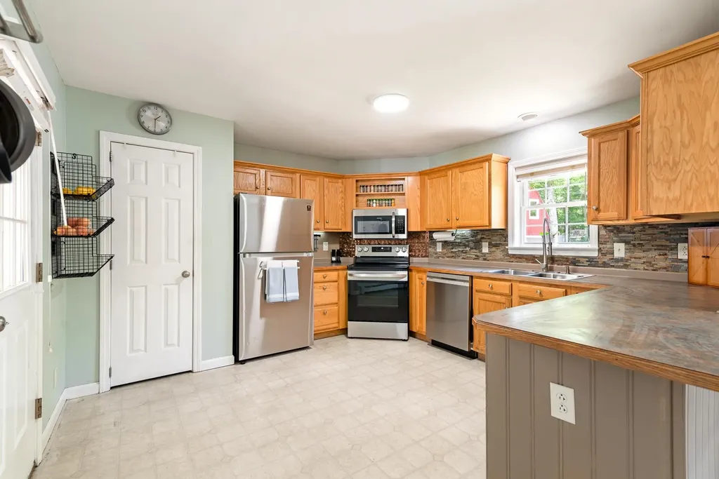 98 Gary Road Middleton NH 03887