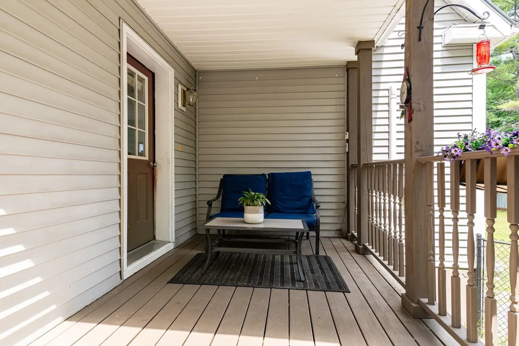 98 Gary Road Middleton NH 03887