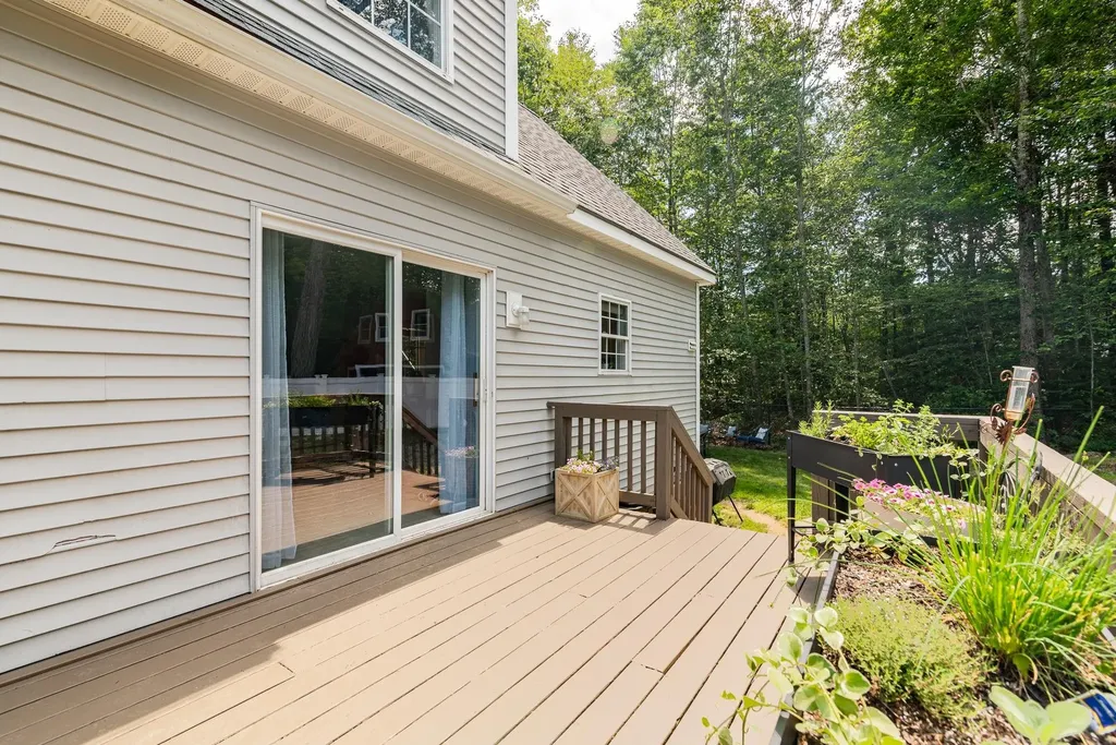 98 Gary Road Middleton NH 03887