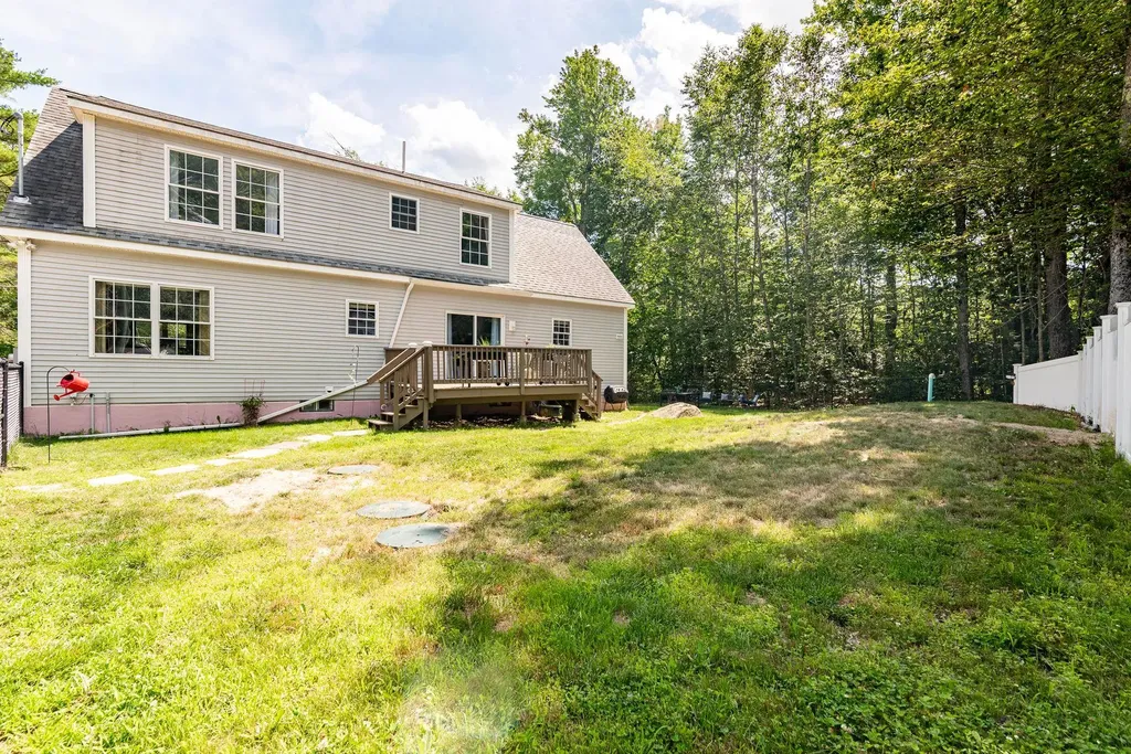 98 Gary Road Middleton NH 03887