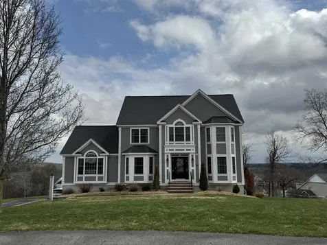 18 Bels Way Newton NH 03838
