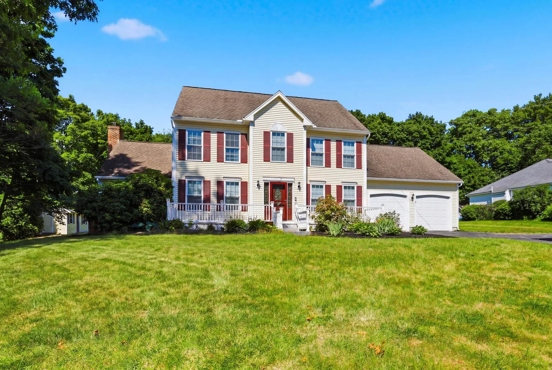 694 Walnut Street Manchester NH 03104