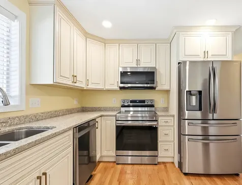 694 Walnut Street Manchester NH 03104