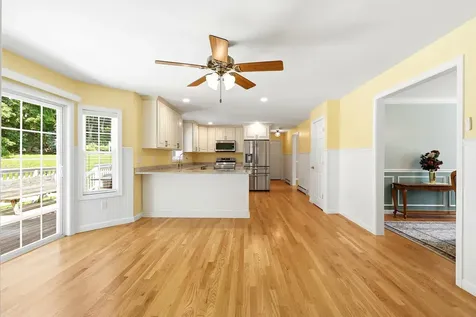 694 Walnut Street Manchester NH 03104