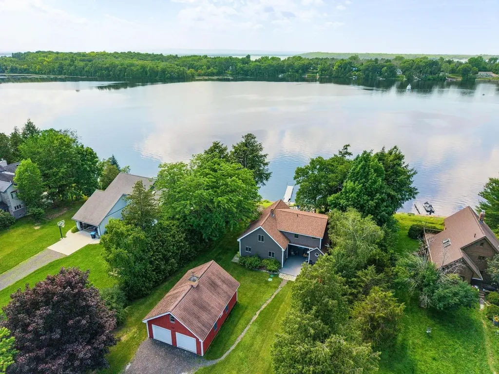 1468 Savage Point Road North Hero VT 05474