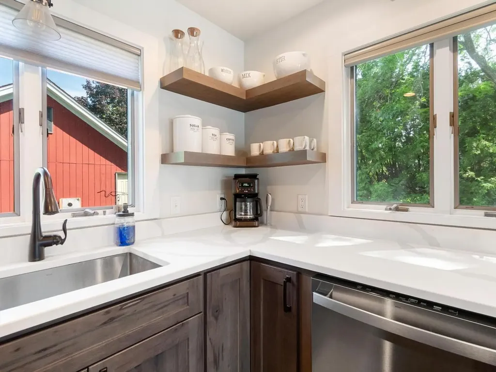 1468 Savage Point Road North Hero VT 05474