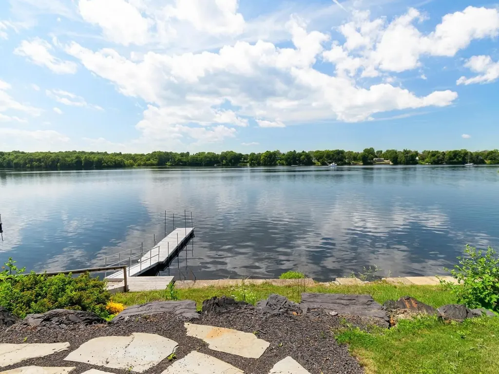 1468 Savage Point Road North Hero VT 05474
