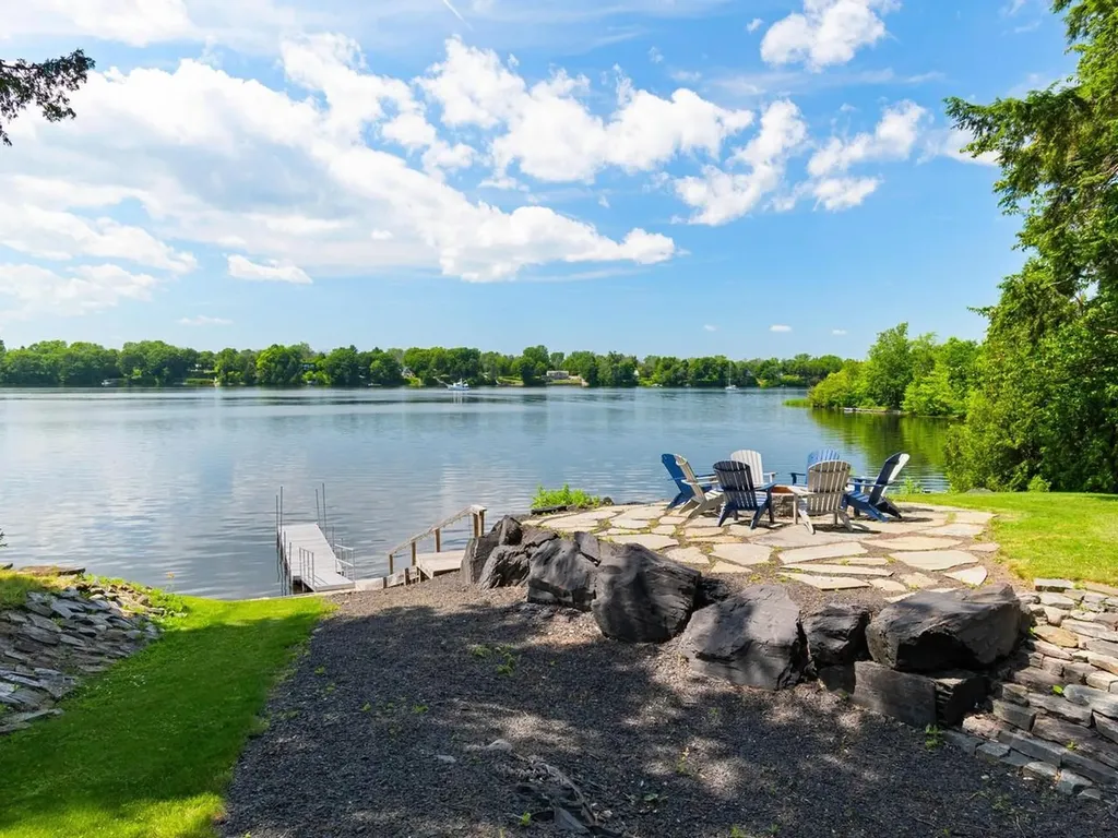 1468 Savage Point Road North Hero VT 05474