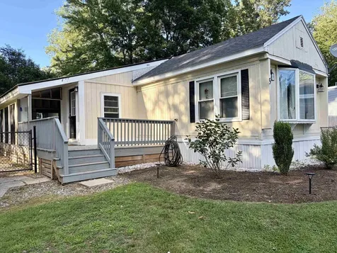 5 Margaret Avenue Raymond NH 03077