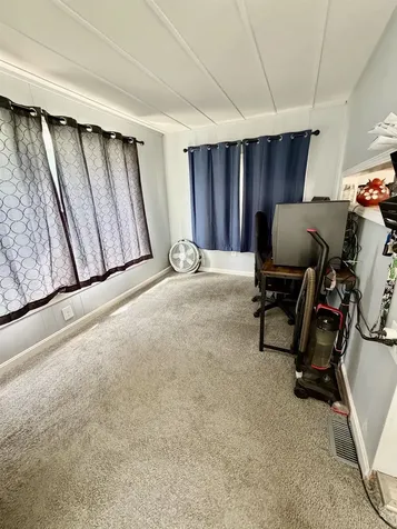5 Margaret Avenue Raymond NH 03077