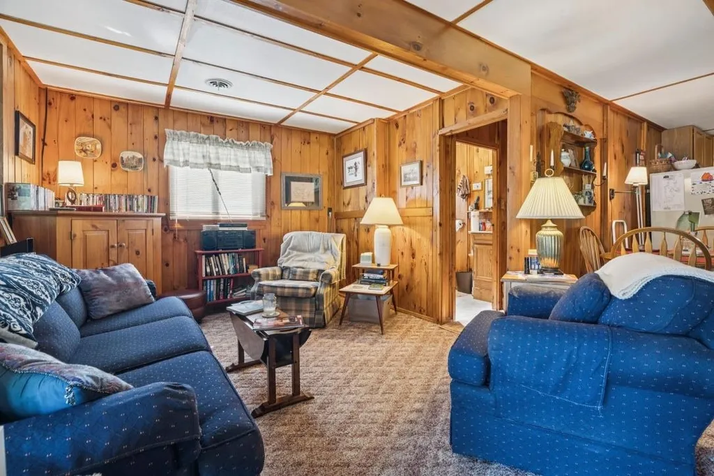25 Lakeside Drive Unity NH 03773