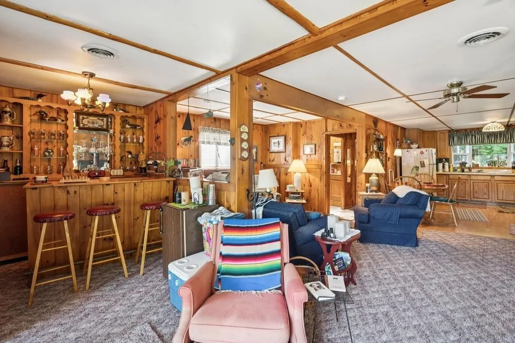 25 Lakeside Drive Unity NH 03773
