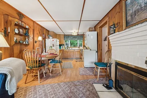 25 Lakeside Drive Unity NH 03773