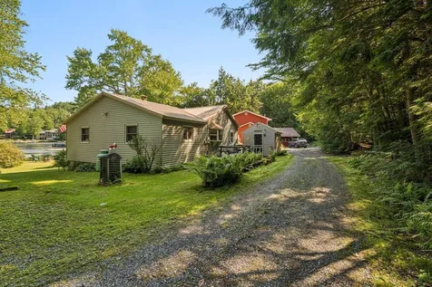 25 Lakeside Drive Unity NH 03773