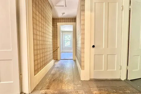42 S Main Street Brookline NH 03033