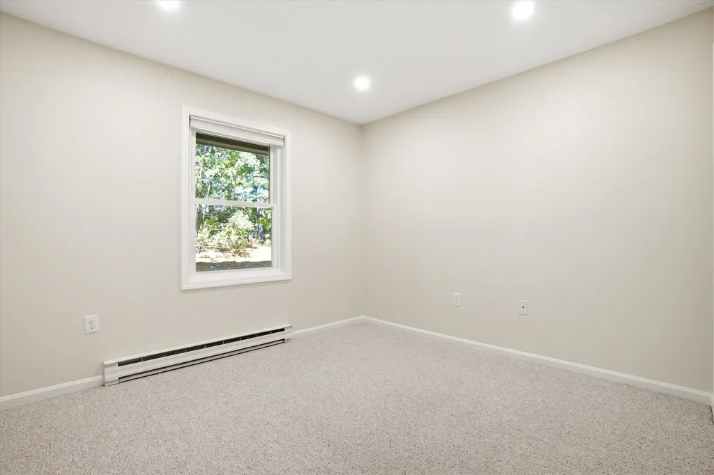 14 Turnbuckle Lane Merrimack NH 03054