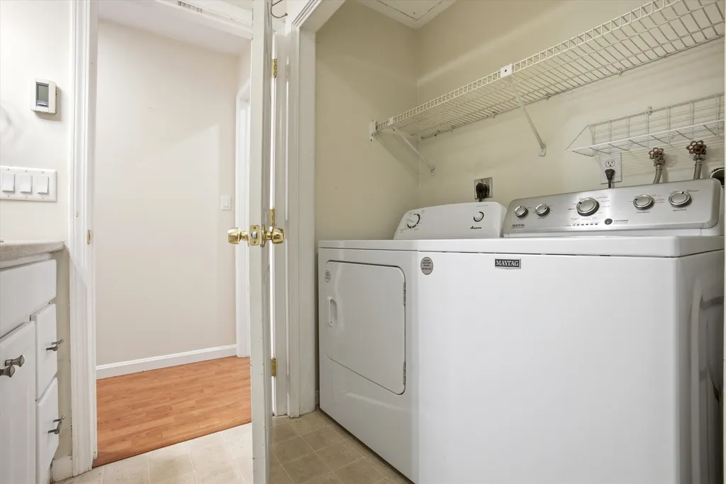 14 Turnbuckle Lane Merrimack NH 03054
