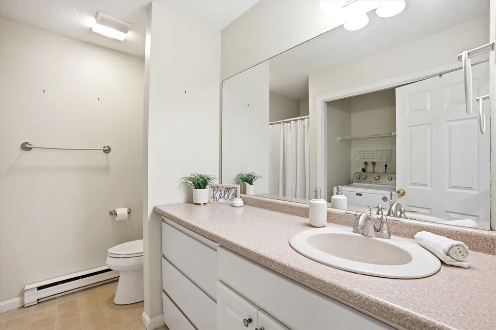 14 Turnbuckle Lane Merrimack NH 03054