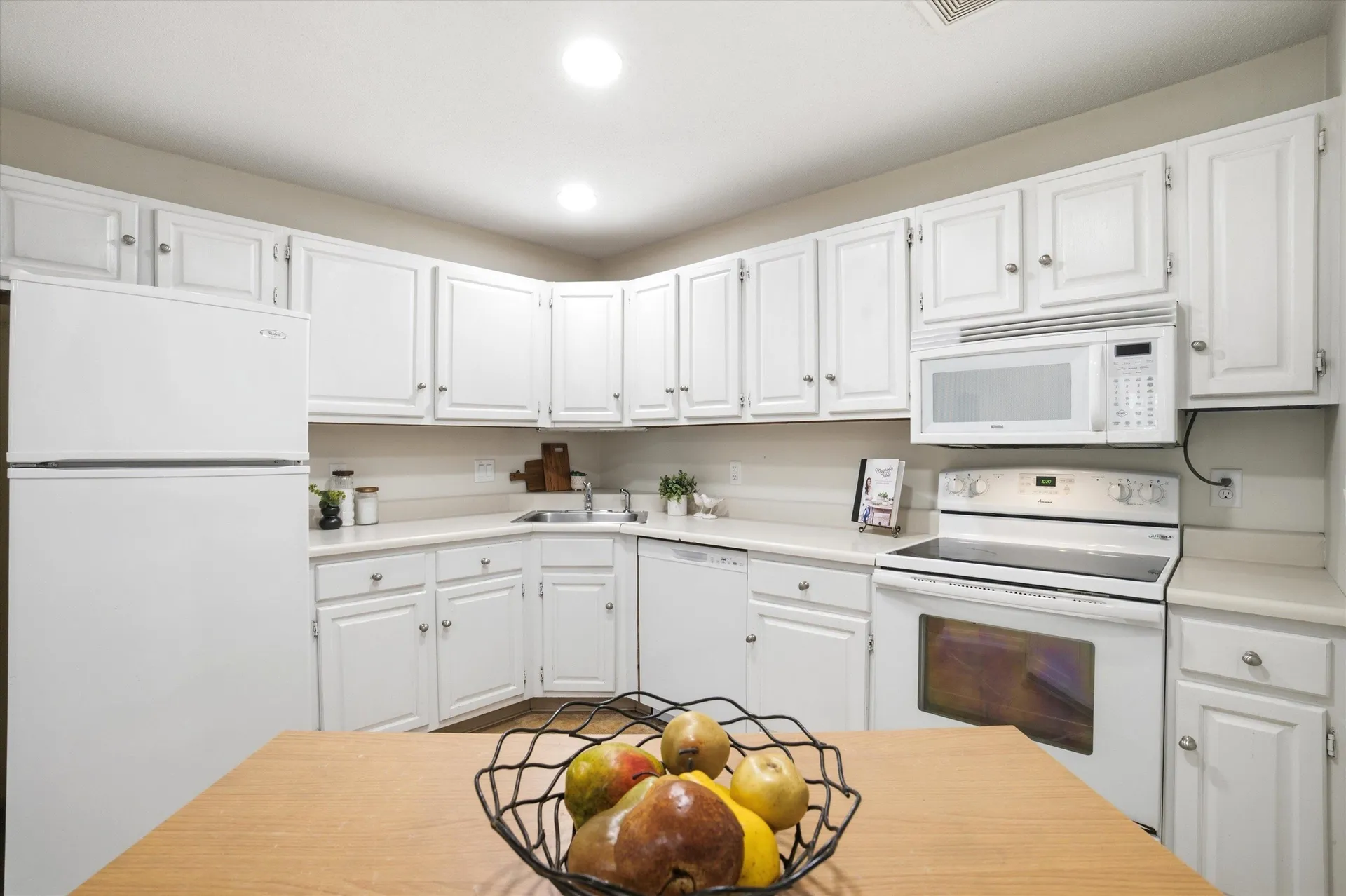 14 Turnbuckle Lane Merrimack NH 03054