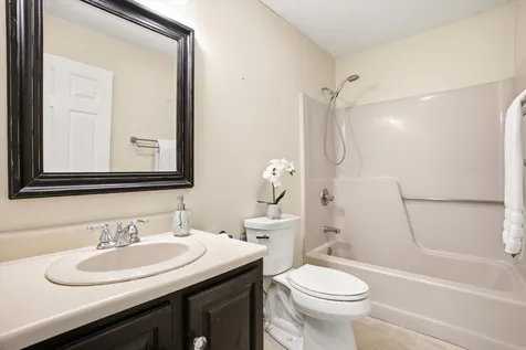 14 Turnbuckle Lane Merrimack NH 03054