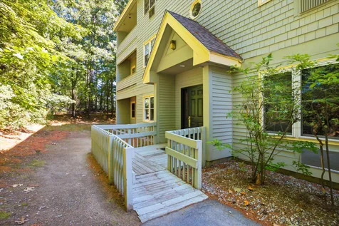 14 Turnbuckle Lane Merrimack NH 03054