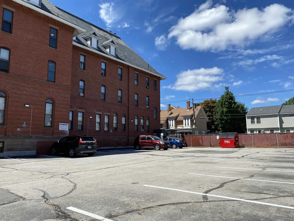 124 Orange Street Manchester NH 03103