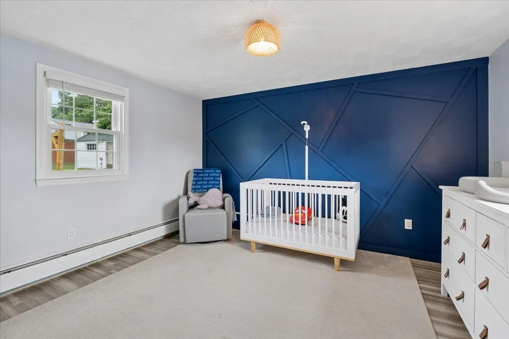 4 Sprucewood Avenue Nashua NH 03062
