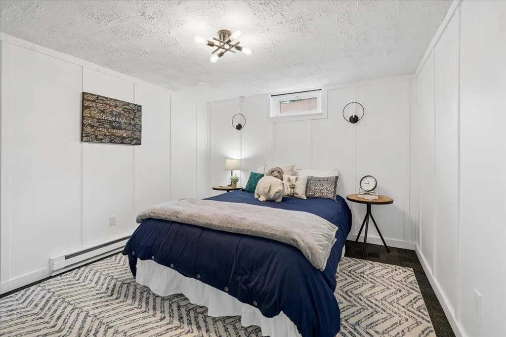 4 Sprucewood Avenue Nashua NH 03062
